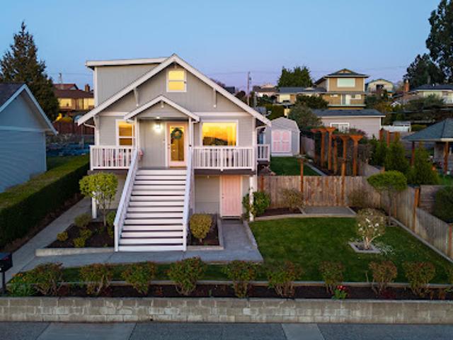 House for sale in Renton, Washington