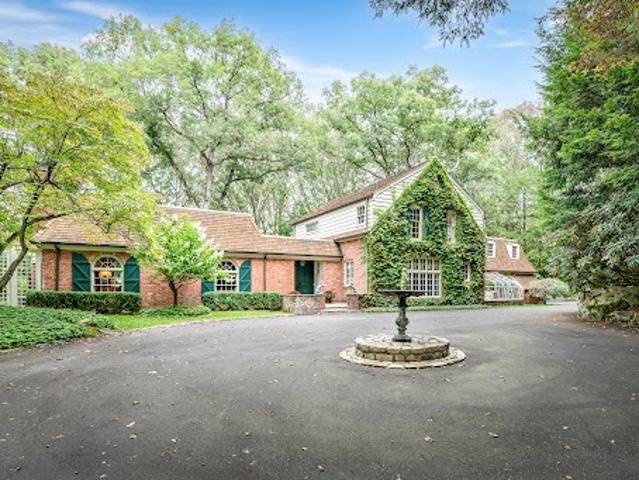 House for sale in Cos Cob, Connecticut