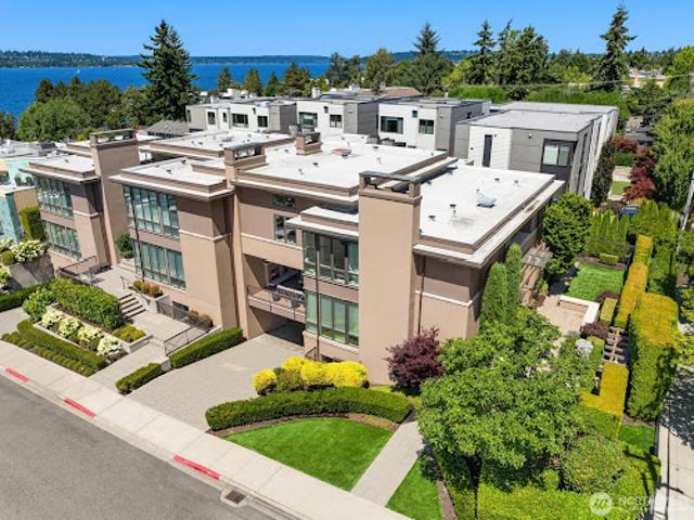 House for sale in Kirkland, Washington