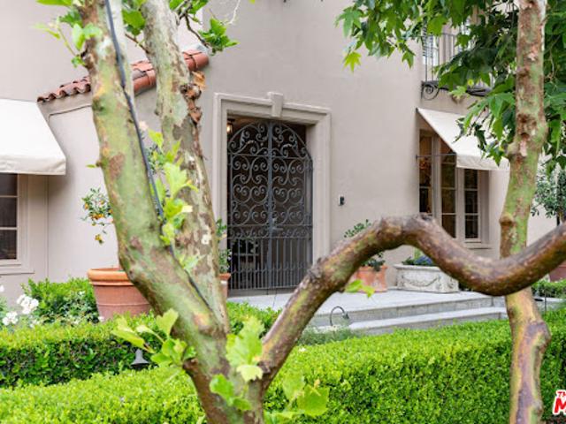 House for sale in Canoga Park, California