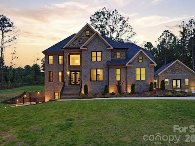 House for sale in Mecklenburg, North Carolina