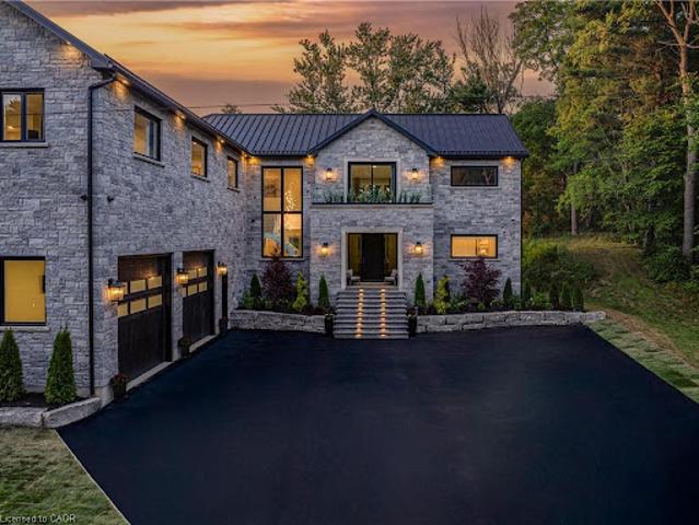 House for sale in Ancaster, Ontario