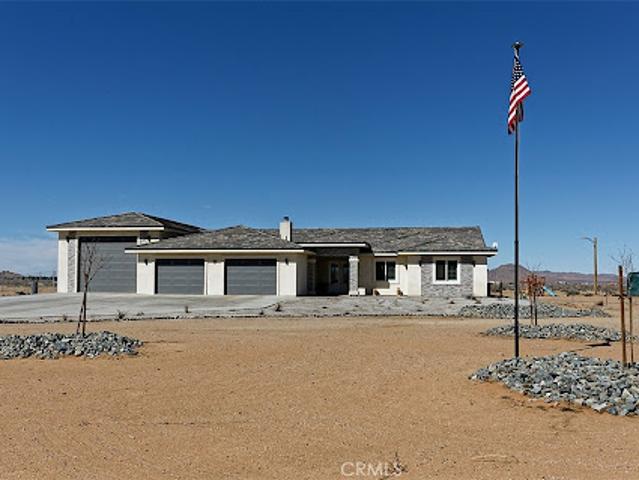 House for sale in Apple Valley, California