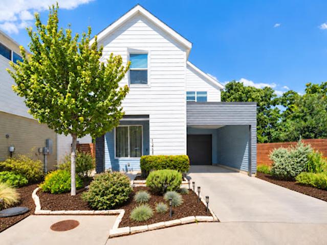 House for sale in Dallas, Dallas County