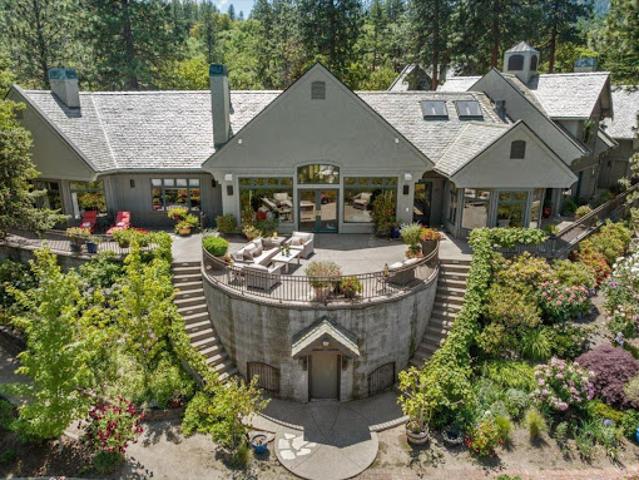 House for sale in Ashland