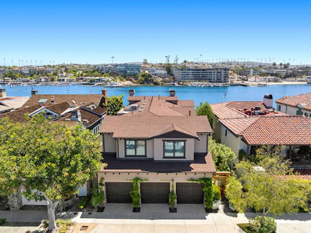 House for sale in Corona Del Mar, California