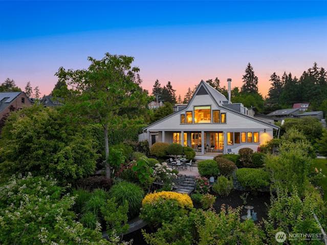 House for sale in Bainbridge Island, Washington
