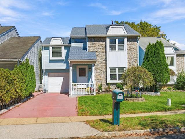 House for sale in East Windsor Township, Mercer County