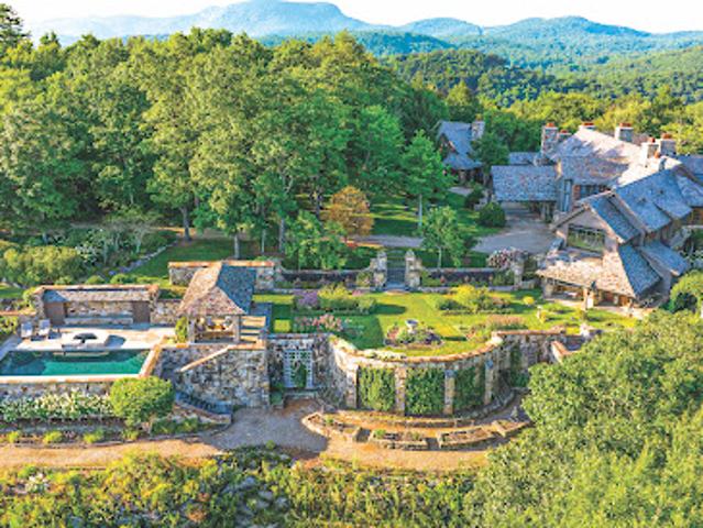 House for sale in Highlands, North Carolina