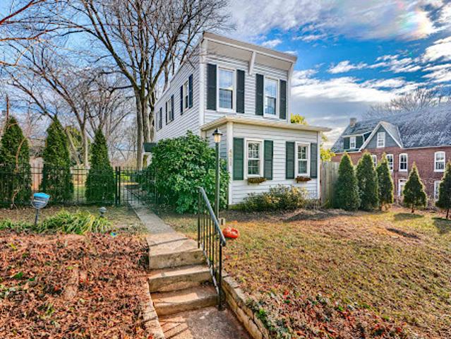 House for sale in Gibsonton, Maryland