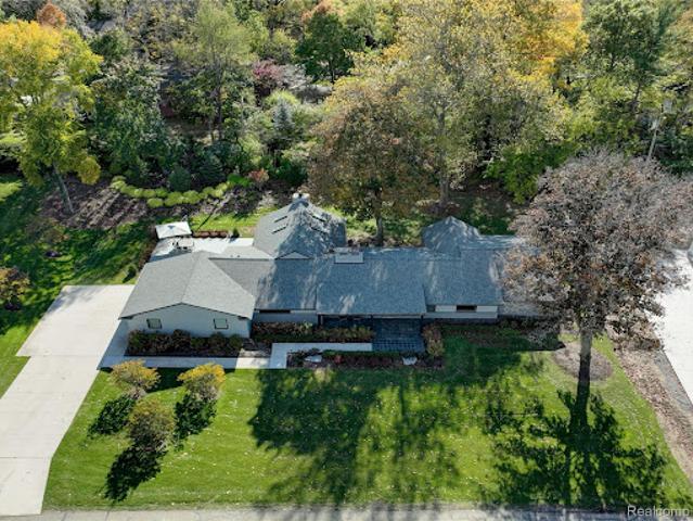 House for sale in Bloomfield Hills, Michigan