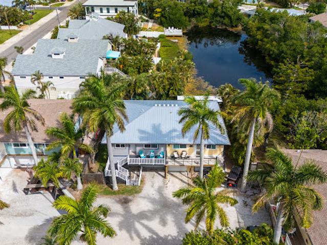 House for sale in Holmes Beach, Florida