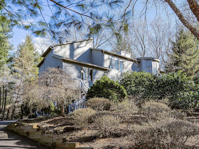 House for sale in Monmouth, New Jersey