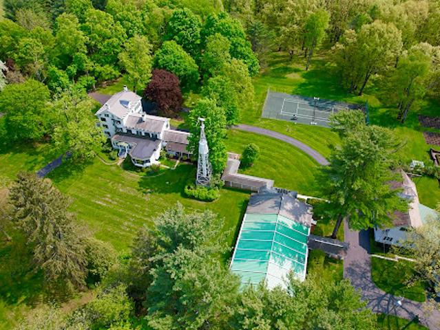 House for sale in Saratoga, New York