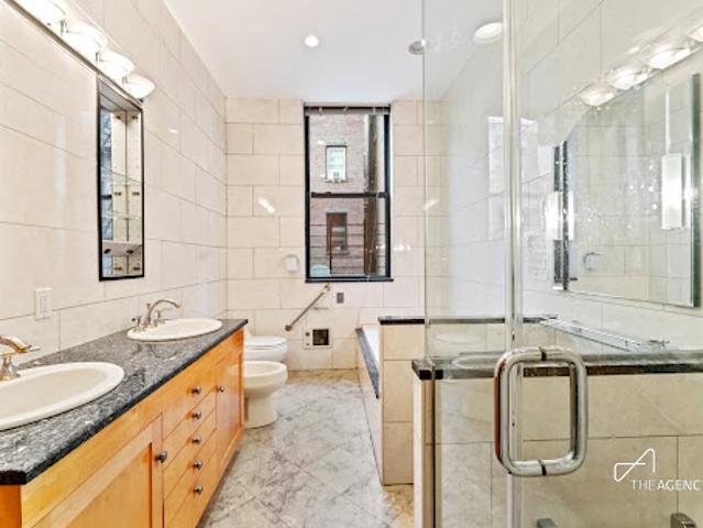 House for sale in Arverne, New York