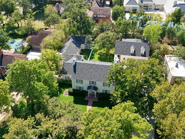 House for sale in Nichols Hills, Oklahoma County
