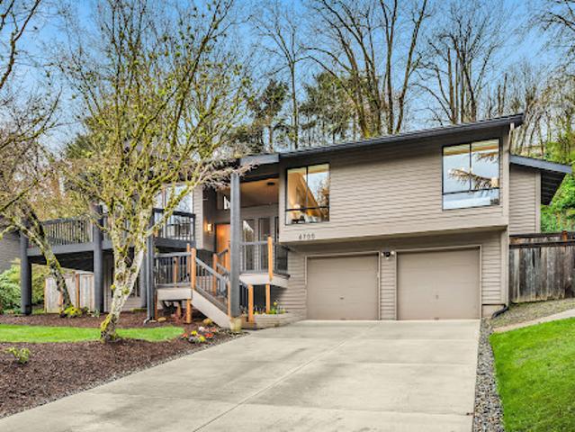 House for sale in Mercer Island, Washington