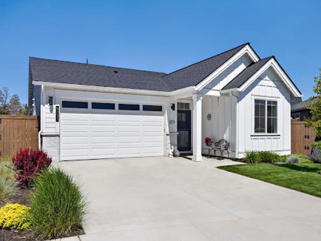 House for sale in Oregonia