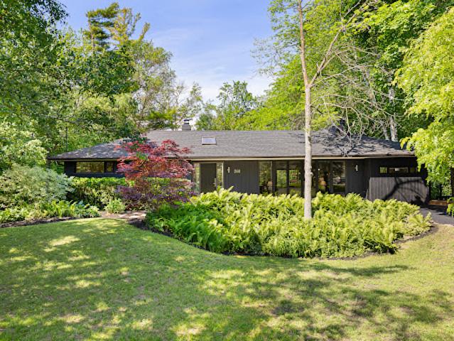 House for sale in Oakville, Ontario