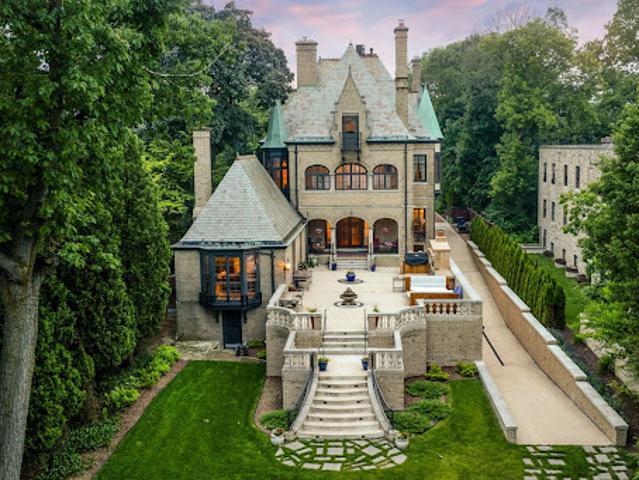 House for sale in Milwaukee, Wisconsin