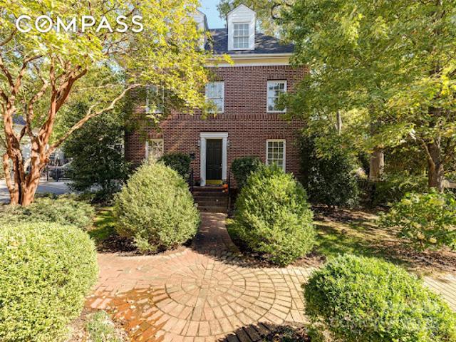 House for sale in Mecklenburg, North Carolina