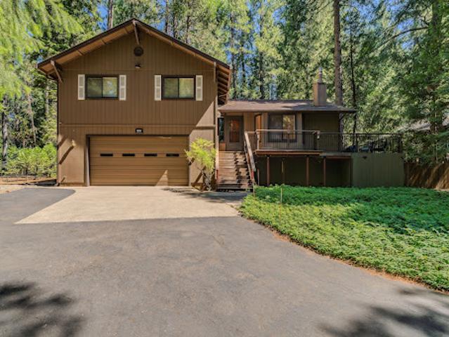 House for sale in Pioneer