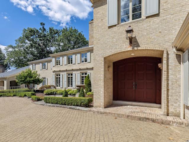 House for sale in Warren, Ohio