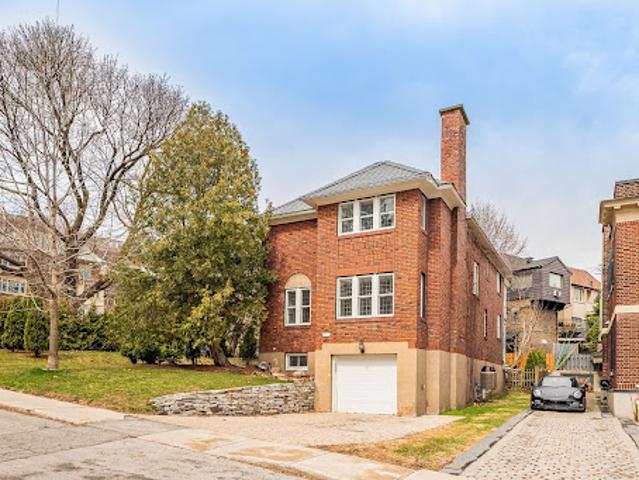 House for sale in Westmount