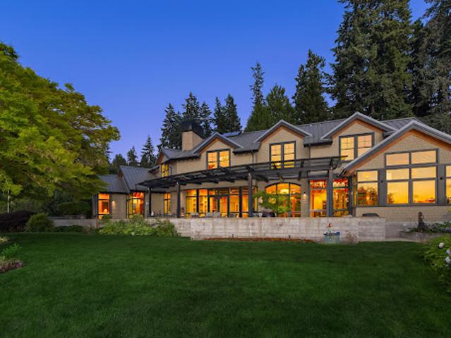 House for sale in Bainbridge Island, Washington