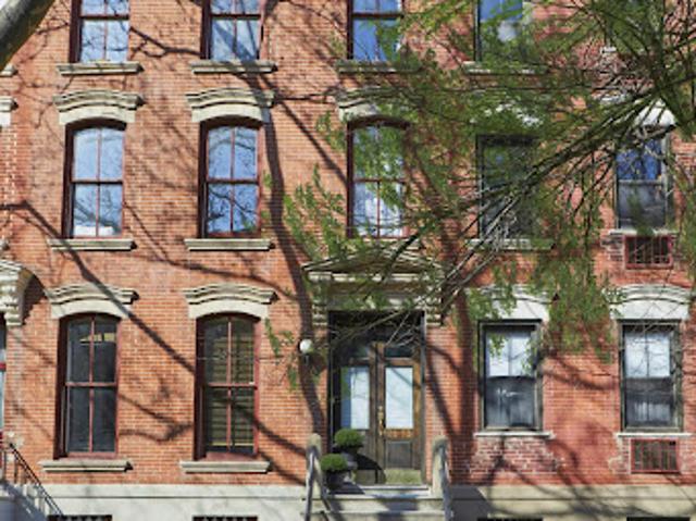 House for sale in Queens, Arverne