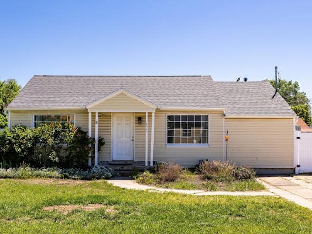 House for sale in Layton, Utah