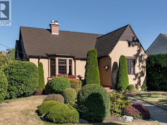 House for sale in Oak Bay, British Columbia