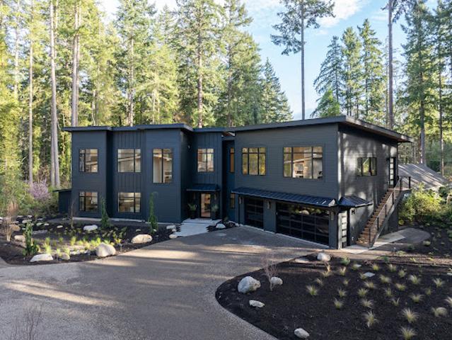 House for sale in Bainbridge Island, Washington