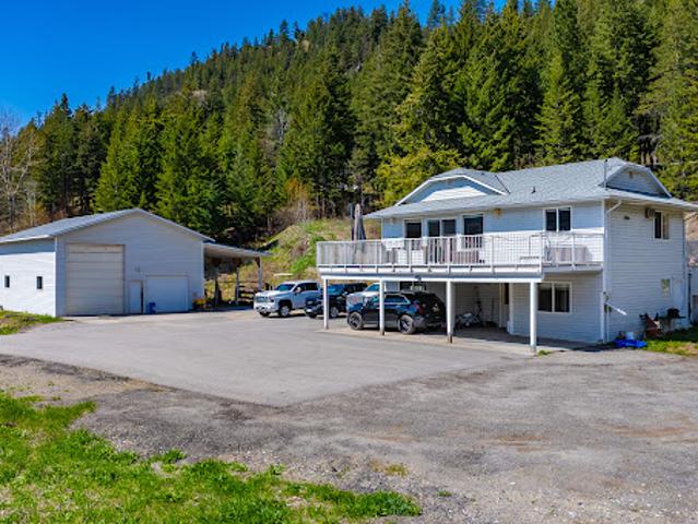 House for sale in Winfield, British Columbia