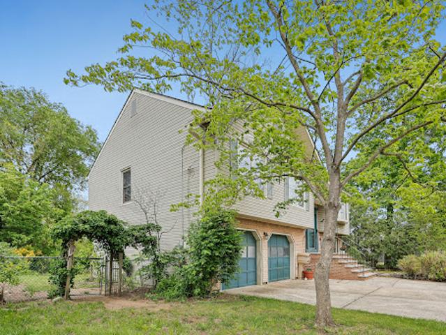 House for sale in Cliffwood, New Jersey