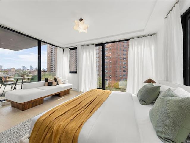 House for sale in New York