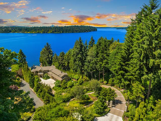 House for sale in Mercer Island, Washington