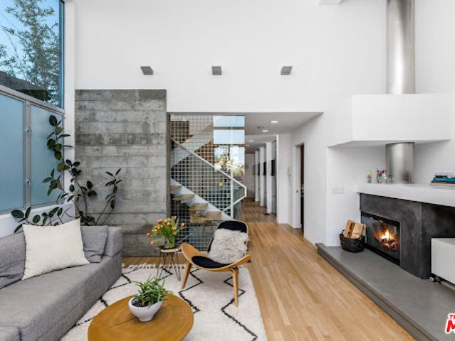 House for sale in Canoga Park, California