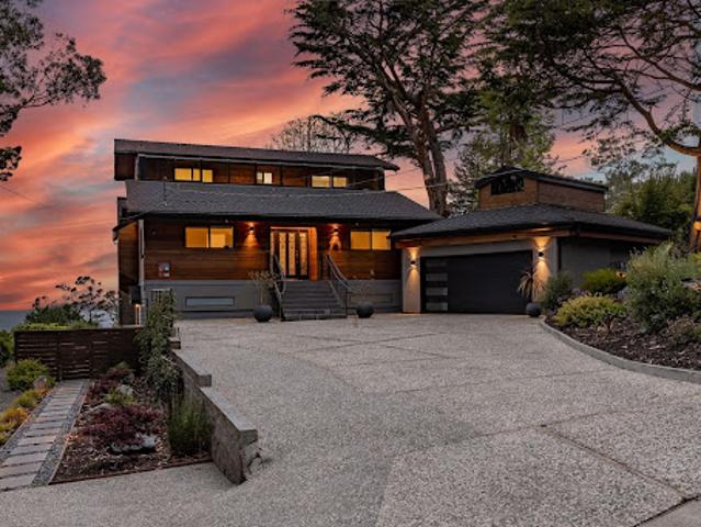 House for sale in Half Moon Bay, California