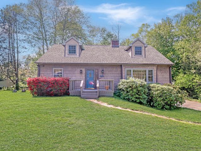 House for sale in Brookfield, Connecticut