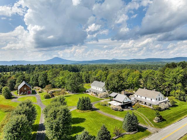 House for sale in Memphrémagog, Quebec