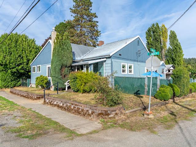 House for sale in Centralia, Lewis County
