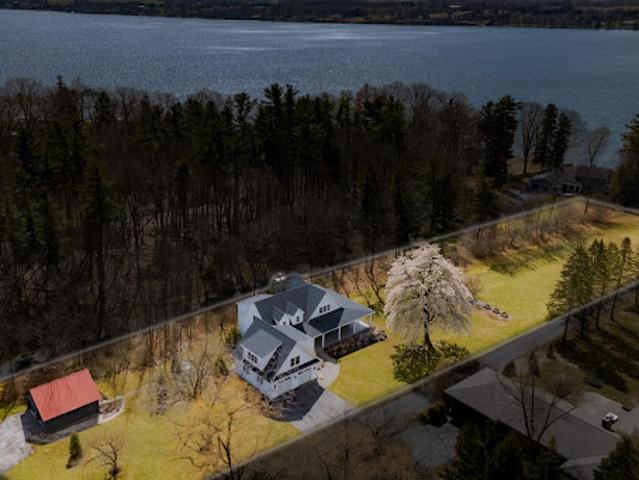House for sale in Skaneateles, New York