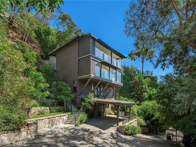 House for sale in Canoga Park, California