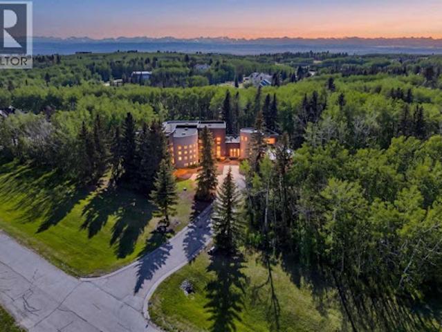 House for sale in Northwest, Alberta