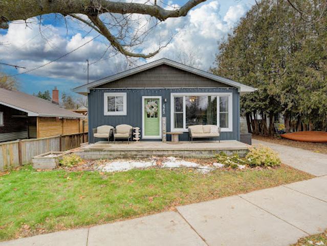 House for sale in Ontario