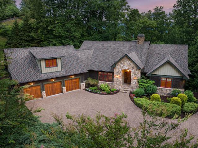 House for sale in Waynesville