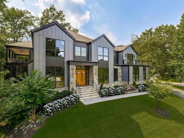 House for sale in West Mclean