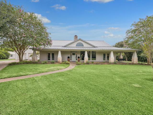 House for sale in Bellville, Austin County