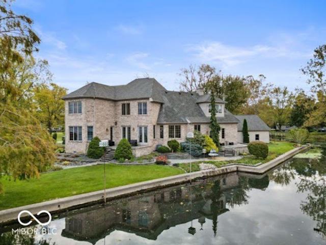 House for sale in Pierceton, Indiana